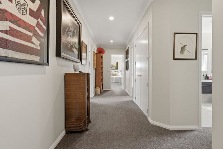 Photo of property in 22 Hansard Place, Bethlehem, Tauranga, 3110