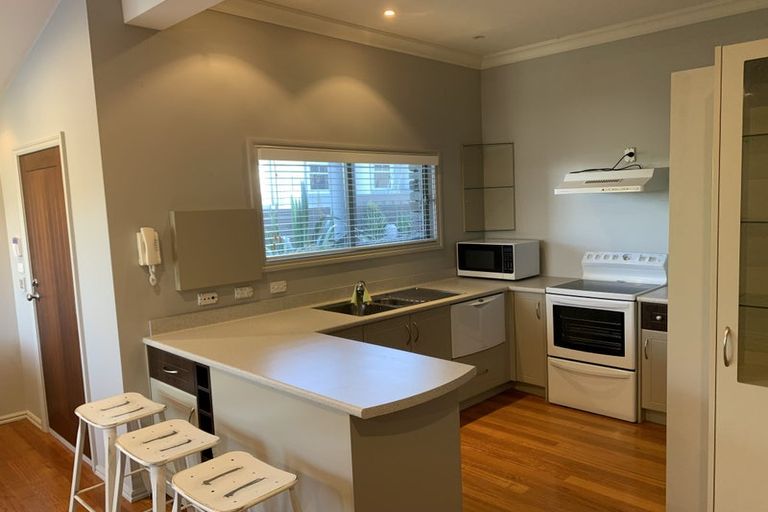 Photo of property in 34 Marellen Drive, Red Beach, 0932