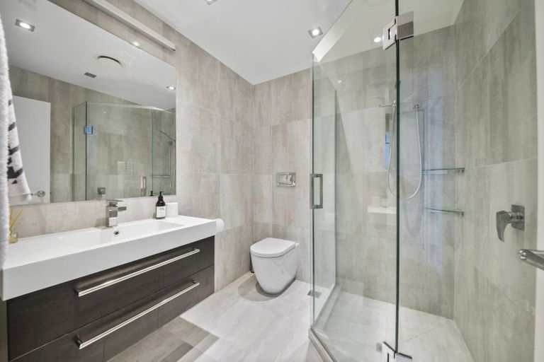 Photo of property in 5/217 Tamaki Drive, Kohimarama, Auckland, 1071