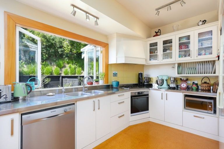 Photo of property in 39 Shelbourne Street, Nelson, 7010