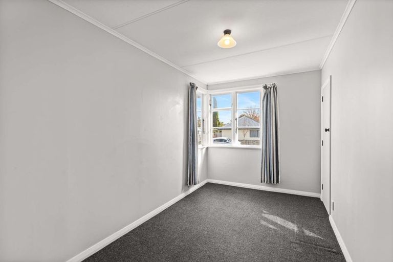 Photo of property in 6 Tilbury Avenue, Hokowhitu, Palmerston North, 4410