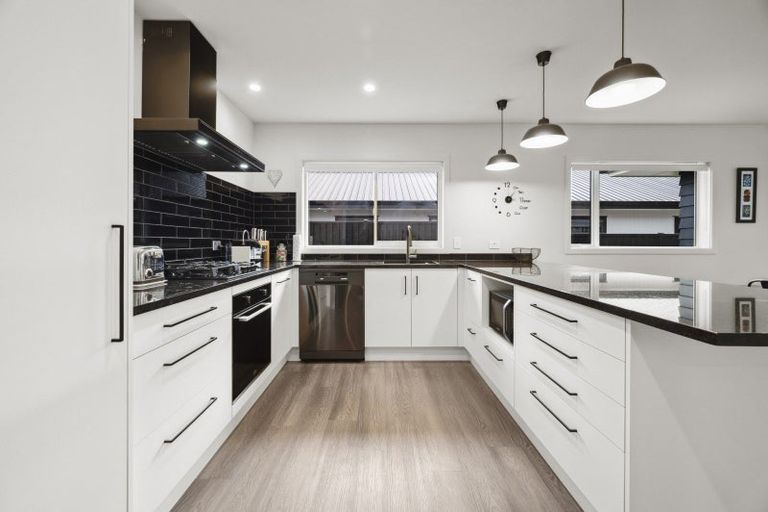 Photo of property in 34 Maunganamu Drive, Wharewaka, Taupo, 3330