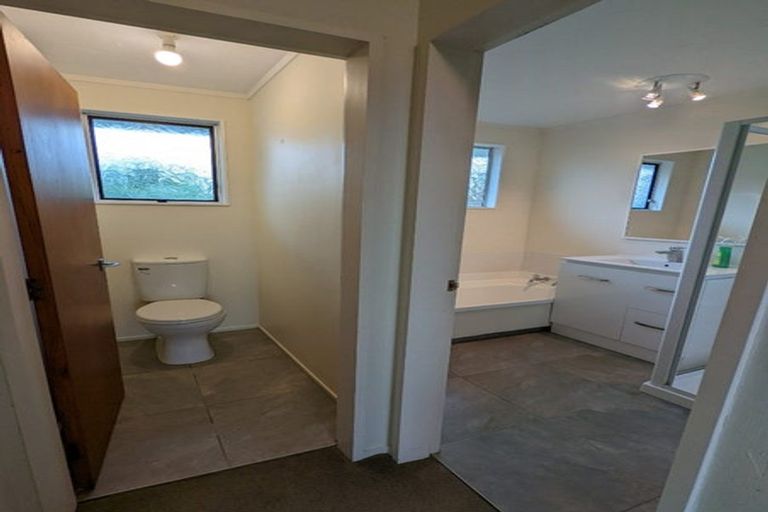 Photo of property in 9 Exploration Way, Whitby, Porirua, 5024