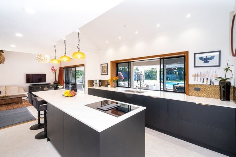 Photo of property in 47 Auckland Road, Greenmeadows, Napier, 4112