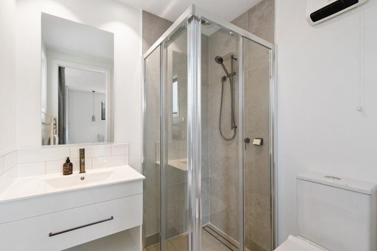 Photo of property in 1 Bellamore Street, Lake Hayes, Queenstown, 9304