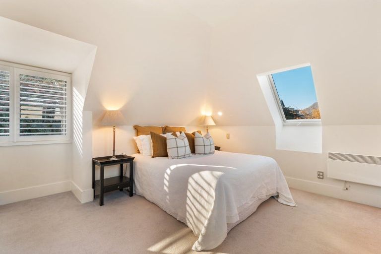 Photo of property in 17 The Terrace, Queenstown, 9300