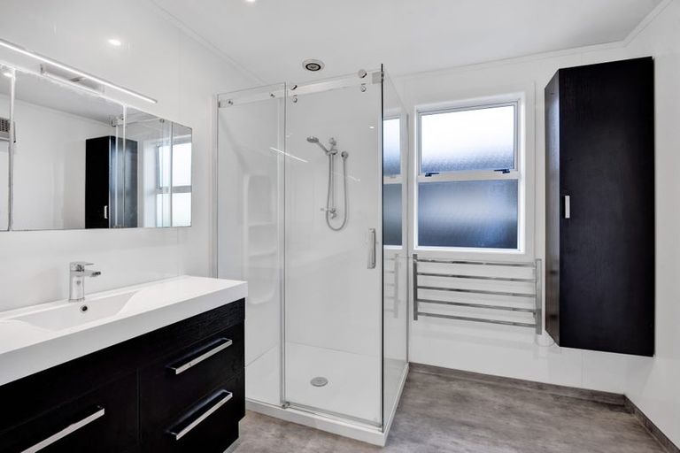 Photo of property in 39 Victoria Street, Hawera, 4610