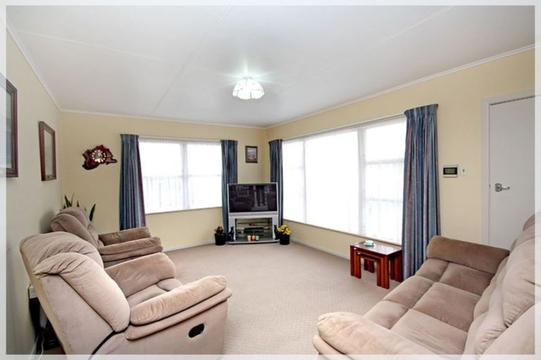 Photo of property in 17 Clyde Street, Levin, 5510