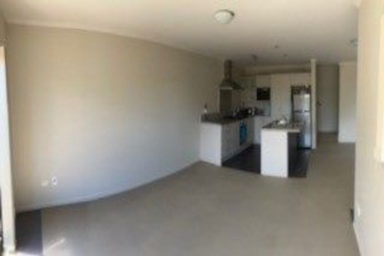 Photo of property in 11 Greenbough Lane, Greenhithe, Auckland, 0632