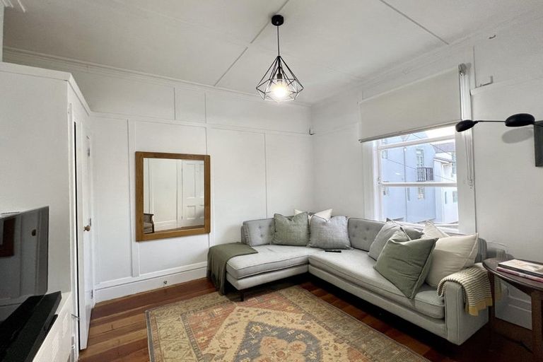 Photo of property in 32-34 Majoribanks Street, Mount Victoria, Wellington, 6011