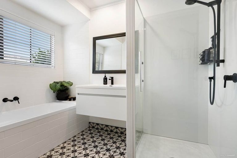 Photo of property in 10 Millhouse Drive, Northpark, Auckland, 2013