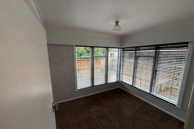 Photo of property in 31 Heretaunga Square, Silverstream, Upper Hutt, 5019