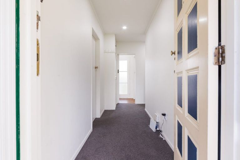 Photo of property in 12 Motuoapa Place, Kelvin Grove, Palmerston North, 4414