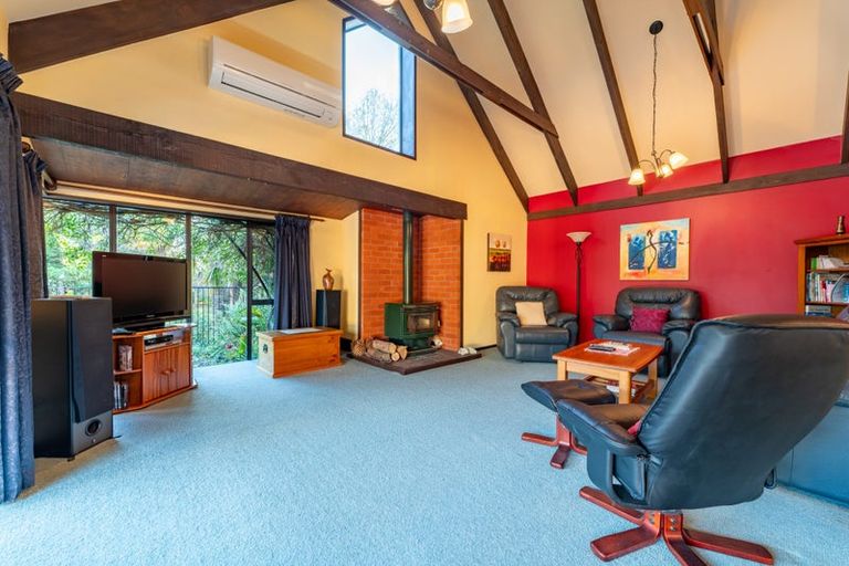 Photo of property in 3 Allan Street, Waimate, 7924
