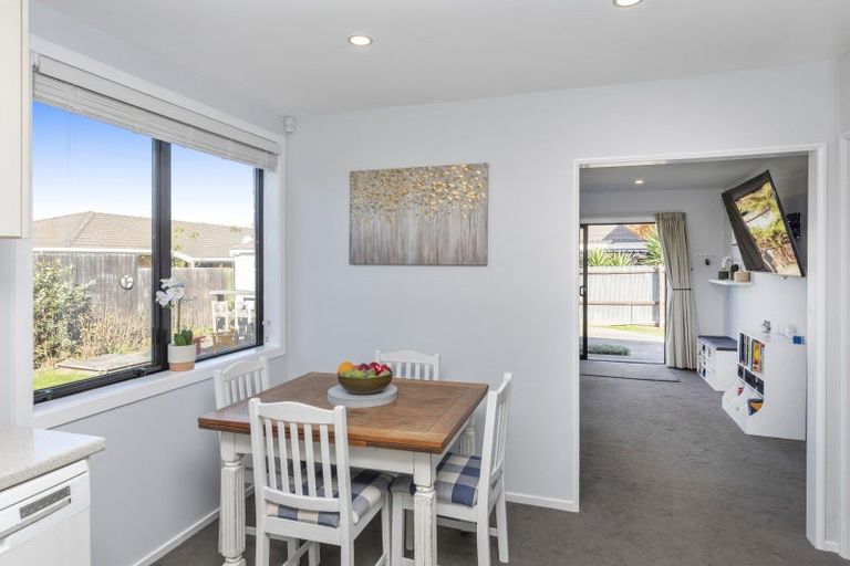 Photo of property in 2/29 Blakehall Place, Spreydon, Christchurch, 8024