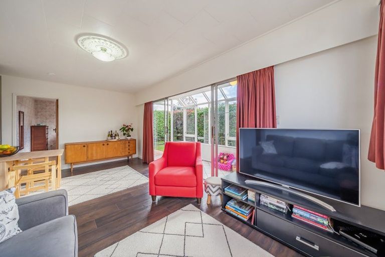 Photo of property in 3/45 Royal Street, Upper Hutt, 5018