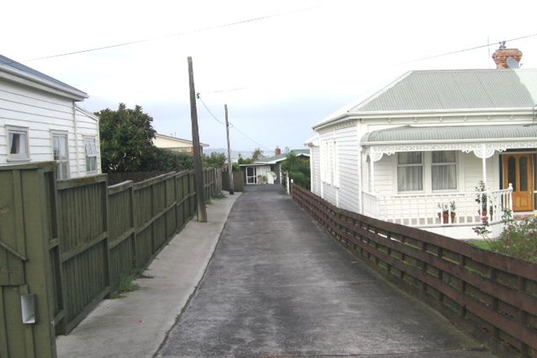 Photo of property in 118 Mokoia Road, Chatswood, Auckland, 0626