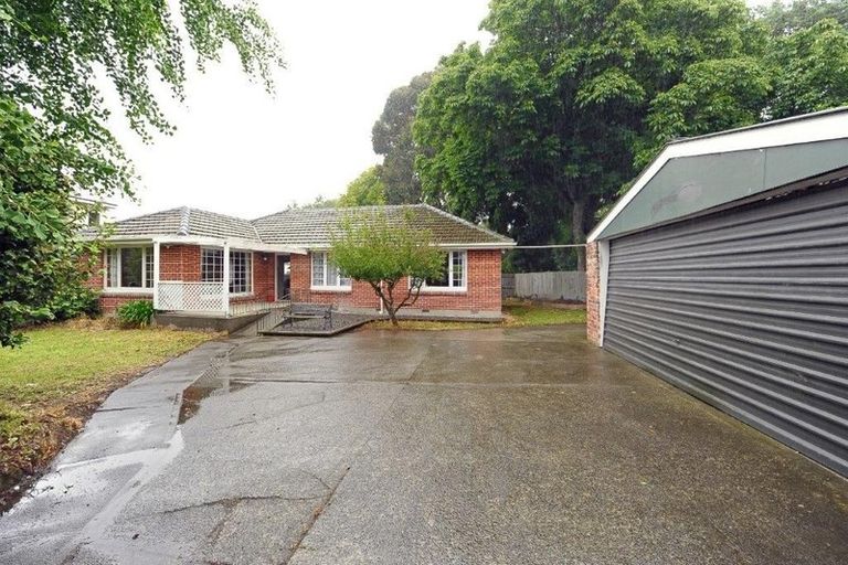 Photo of property in 1/65 Yaldhurst Road, Sockburn, Christchurch, 8042