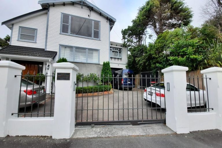 Photo of property in 361 Karori Road, Karori, Wellington, 6012