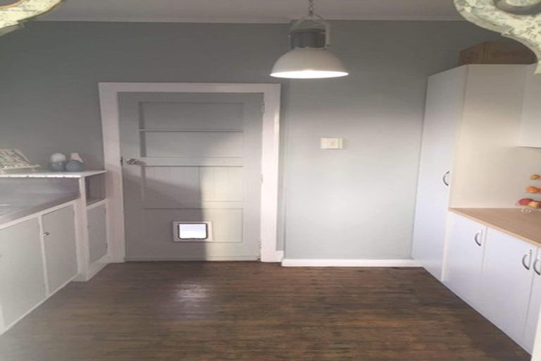 Photo of property in 25 Cobden Street, Westport, 7825