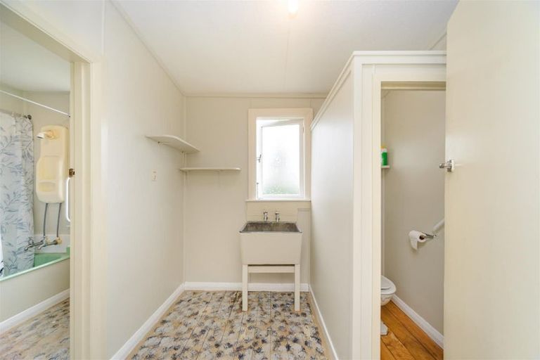 Photo of property in 14 Blackwell Street, Marton, 4710