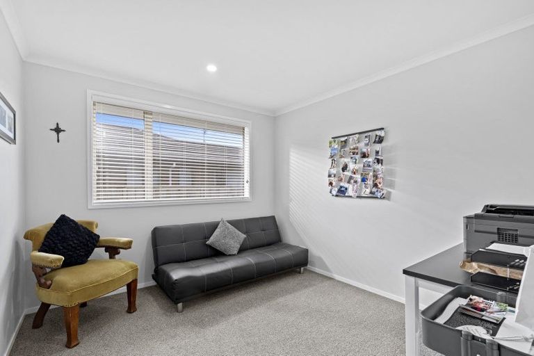 Photo of property in 11 Orchard Terrace, Riverhead, 0820