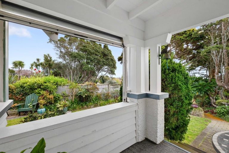 Photo of property in 81 Belt Road, New Plymouth, 4310