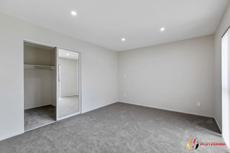 Photo of property in 93c Maplesden Drive, Clendon Park, Auckland, 2103