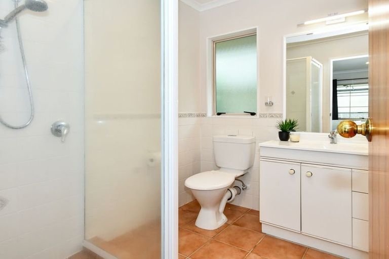 Photo of property in 31 Wairere Road, The Gardens, Auckland, 2105