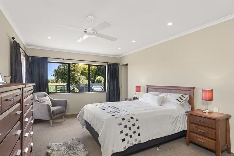 Photo of property in 1465 Kimbolton Road, Cheltenham, Feilding, 4777