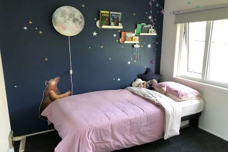 Photo of property in 1/34 Uxbridge Road, Mellons Bay, Auckland, 2014