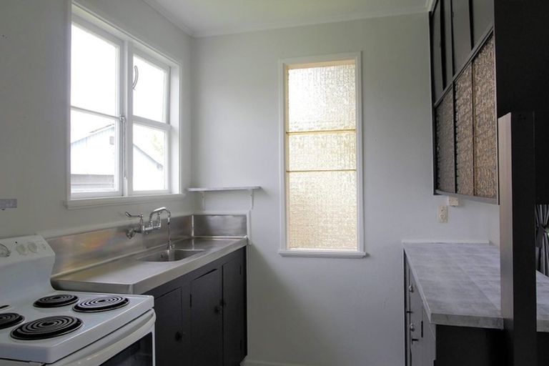 Photo of property in 34 Clyde Crescent, Roslyn, Palmerston North, 4414