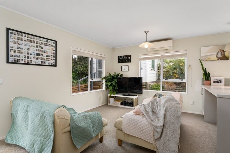 Photo of property in 1 Beachwater Grove, Paraparaumu Beach, Paraparaumu, 5032