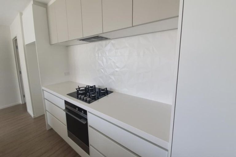 Photo of property in 2 Western Rise, Hurworth, New Plymouth, 4310