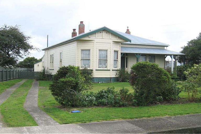 Photo of property in 6 Harris Street, Feilding, 4702
