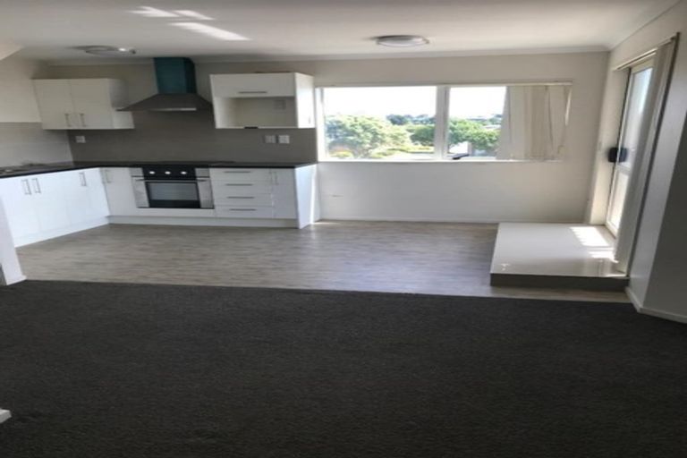 Photo of property in 4/3 Wallson Crescent, Wiri, Auckland, 2104