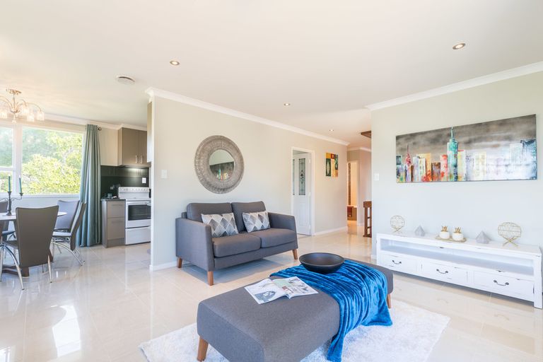 Photo of property in 15 Spargo Road, Massey, Auckland, 0614