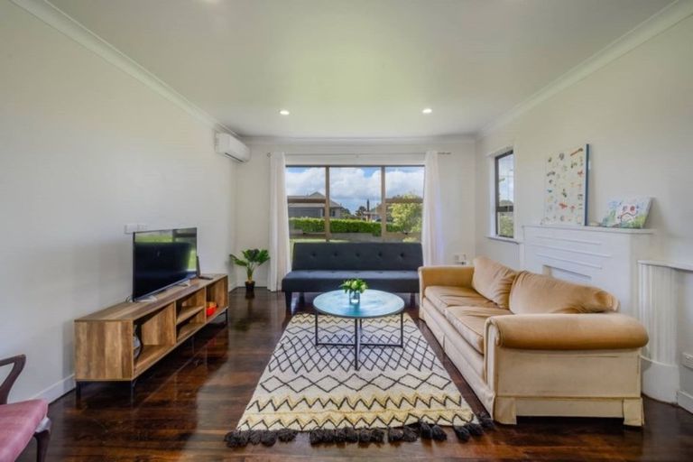 Photo of property in 46 Bleakhouse Road, Howick, Auckland, 2014