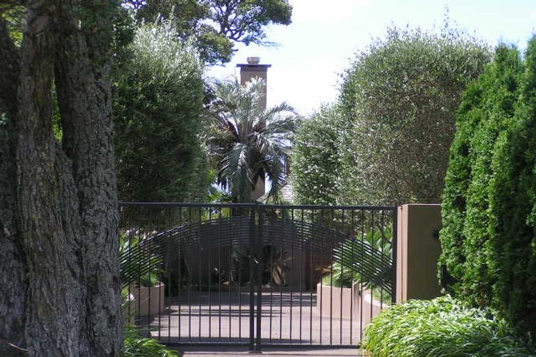 Photo of property in 17 Clifton Road, Hauraki, Auckland, 0622