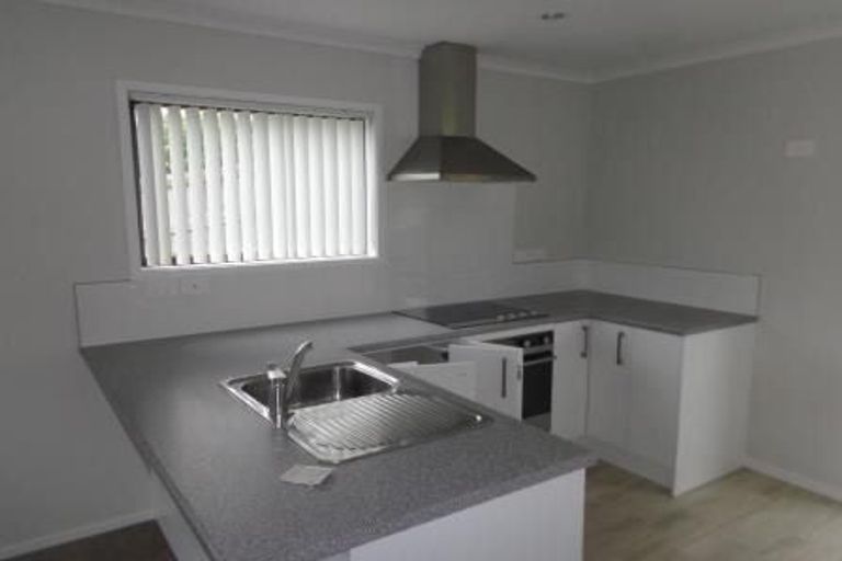 Photo of property in 96 Chislehurst Street, Henderson, Auckland, 0612