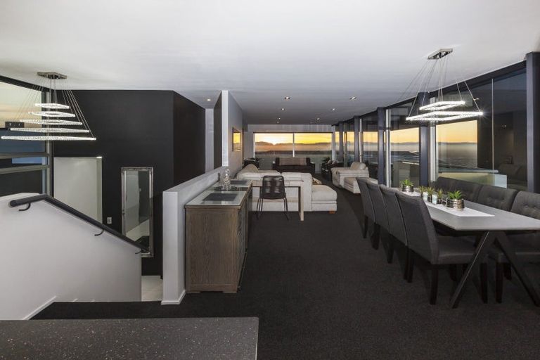 Photo of property in 12 Harry Ell Drive, Cashmere, Christchurch, 8022