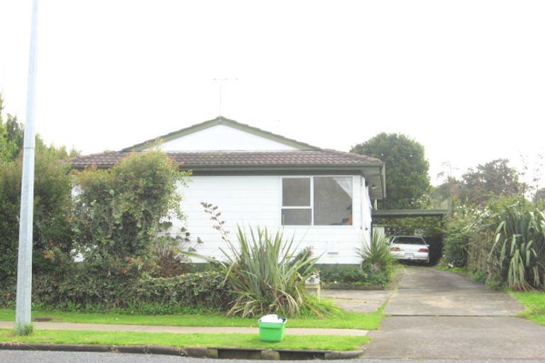 Photo of property in 33 Casuarina Road, Half Moon Bay, Auckland, 2012