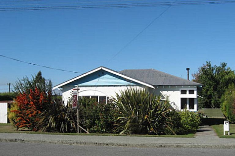 Photo of property in 11 Herbert Street, Waimate, 7924
