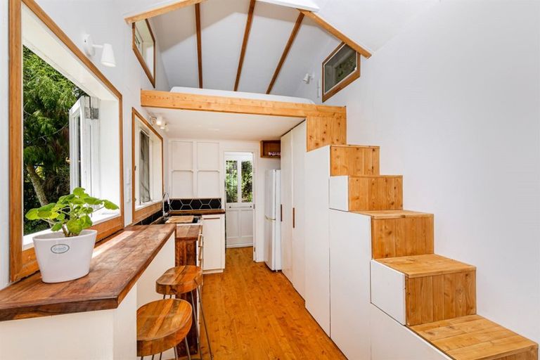 Photo of property in 160 Opanuku Road, Henderson Valley, Auckland, 0612