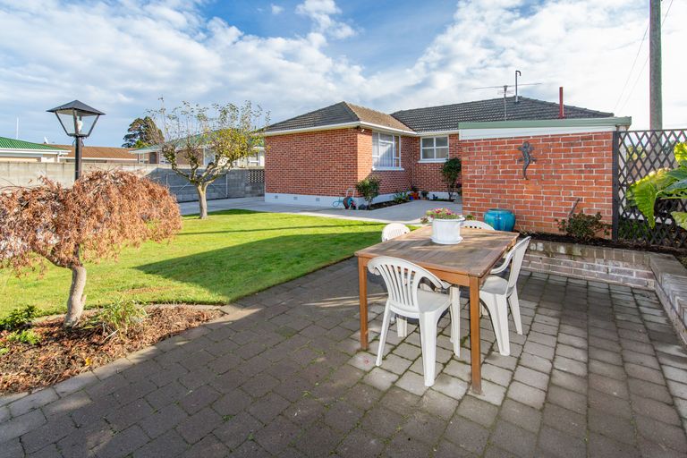 Photo of property in 17 Cedars Street, Hoon Hay, Christchurch, 8025