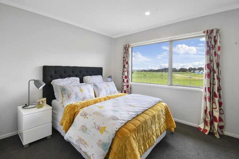 Photo of property in 260 Urquhart Road, Karaka, Papakura, 2580