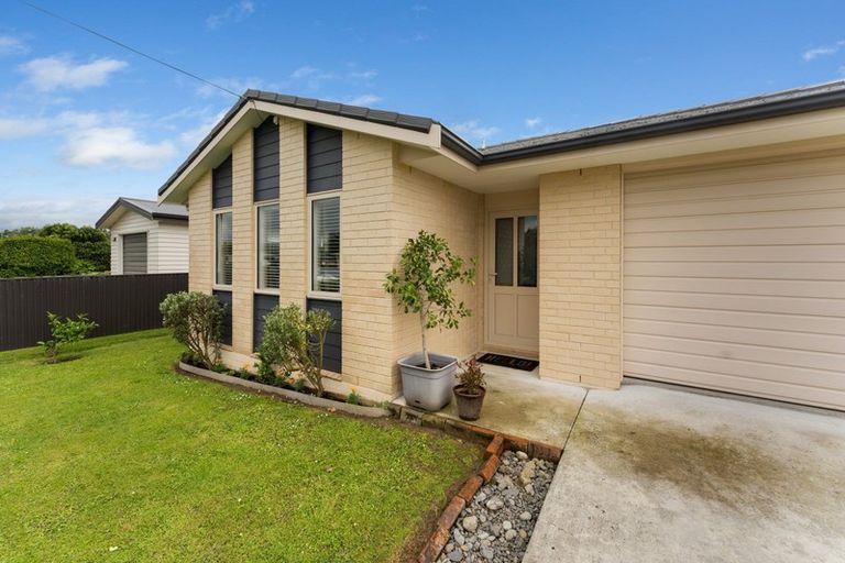 Photo of property in 23 Bowen Street, Woodville, 4920