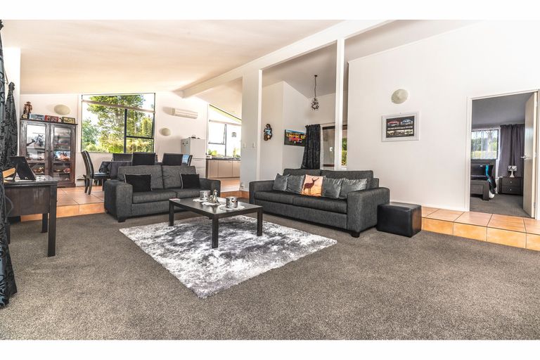 Photo of property in 38 Riddell Road, Kerikeri, 0230