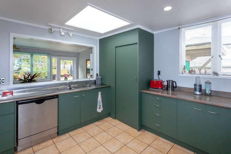 Photo of property in 102 Karaka Road, Thames, 3500