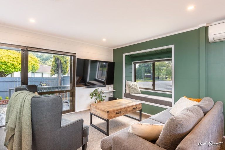 Photo of property in 19 Turon Crescent, Totara Park, Upper Hutt, 5018